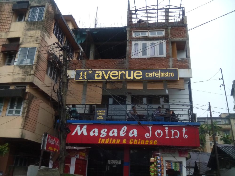 11th Avenue- Cafe` Bistro Retreat